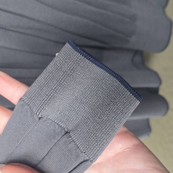 Eleventy Gray Rib Knit Crewneck Pullover Sweater Size Medium Men's NWT - Picture 5 of 8